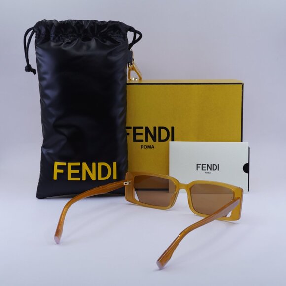 Final Price! Fendi FE40164I 44J Sunglasses main image 5